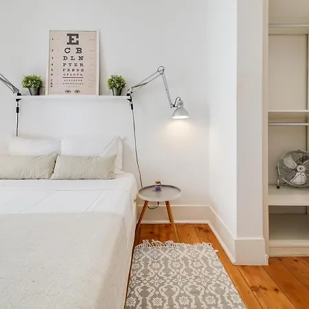 Madragoa Cosy דירה